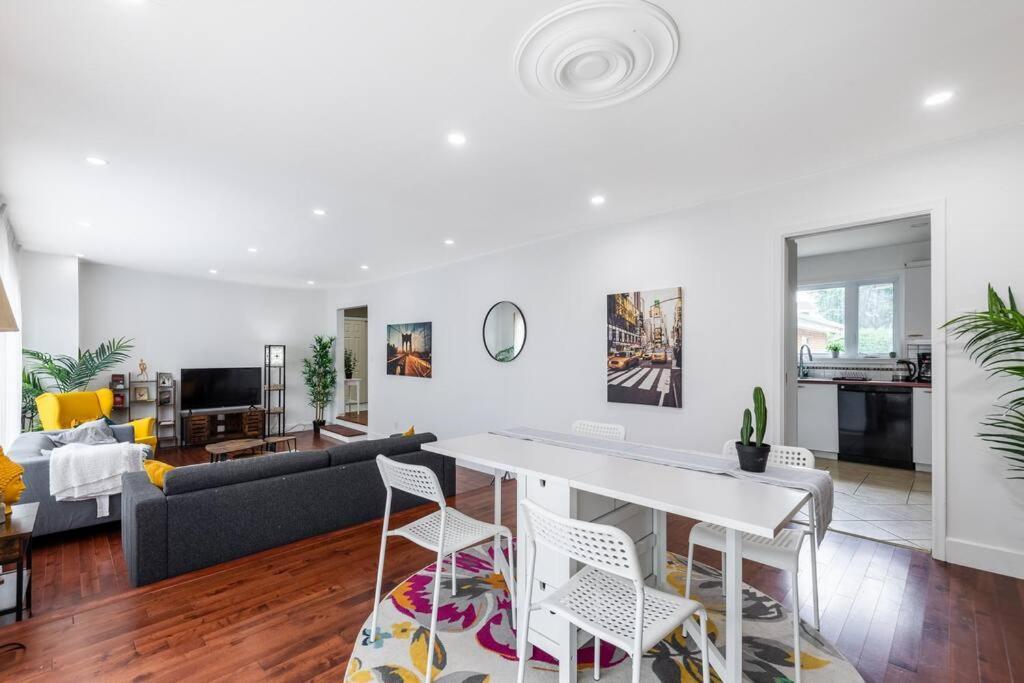 Appartement Spacious 4Br House Close To Dt à Brossard Extérieur photo